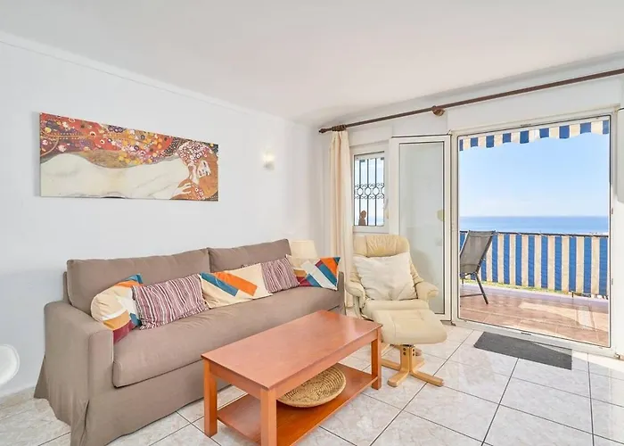 Sea View Capistrano Апартаменты *